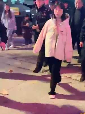 女学生反杀