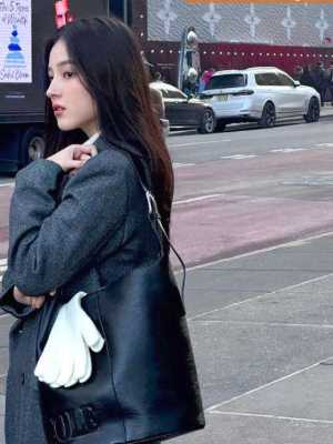 李承利