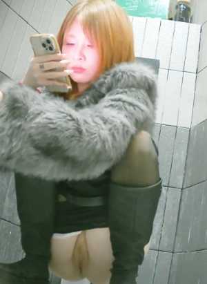 酒店女厕偷拍