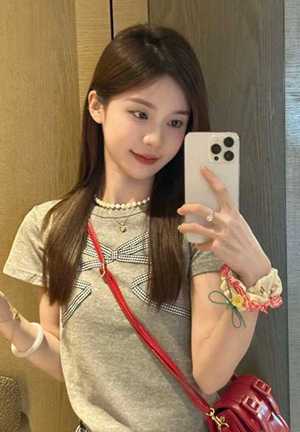 大长腿校花