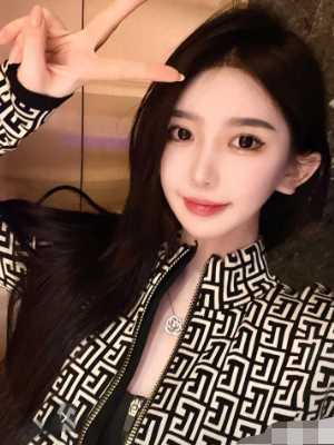 粉嫩美乳