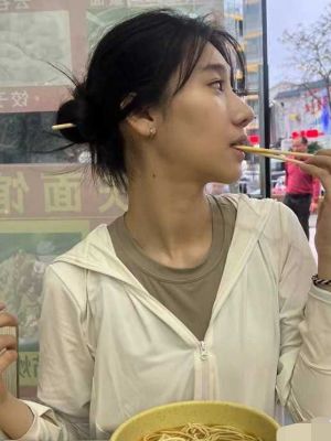 谭维维