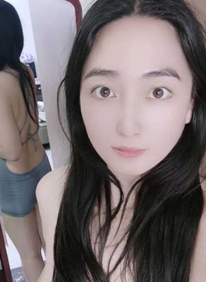 黑丝湿身