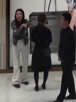 LV女销售