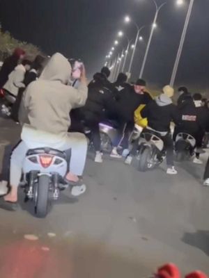 鲜血满地