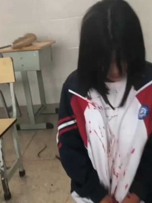 脱衣羞辱