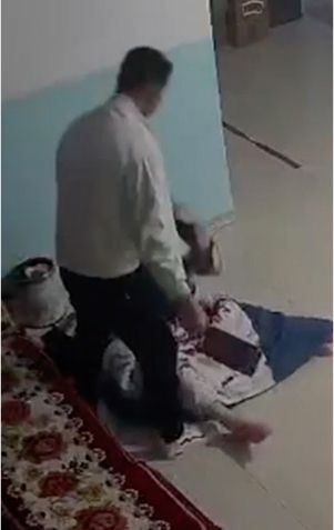 鲜血喷涌