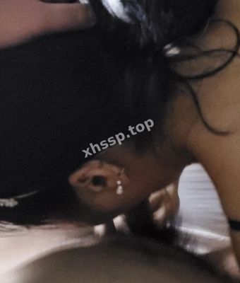 粉乳黑穴