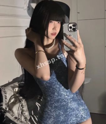 嫩乳翘臀