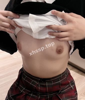 微乳黑穴被后入猛操