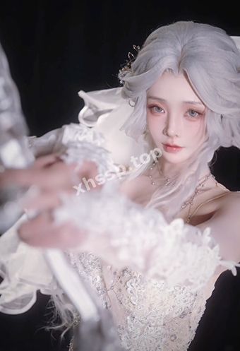 翘臀后入