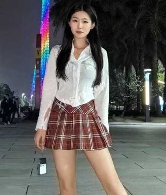 刘怡