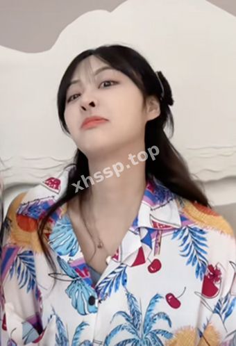 董月月
