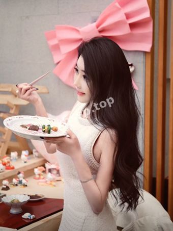 极品嫩模