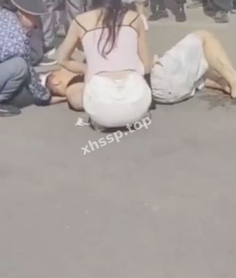 街头被打倒地
