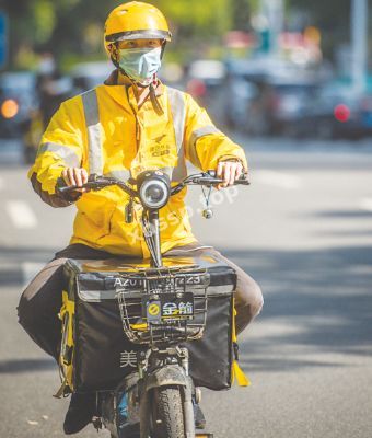 外卖小哥月入百万