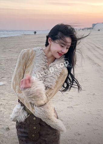 曹烨大美女
