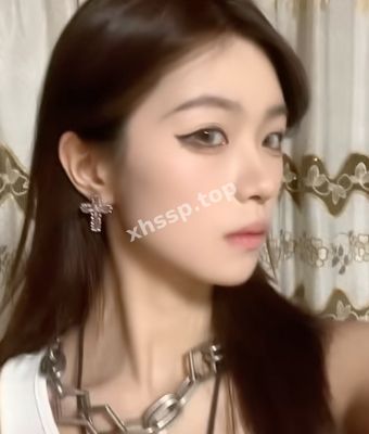 抖音00后嫩妹