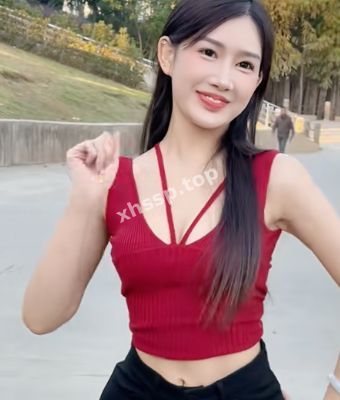 小妈感美女