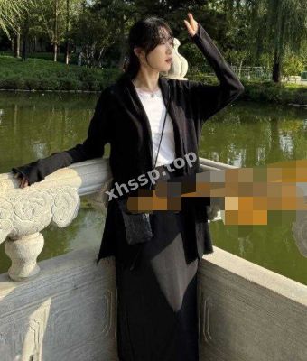 玉足翘臀