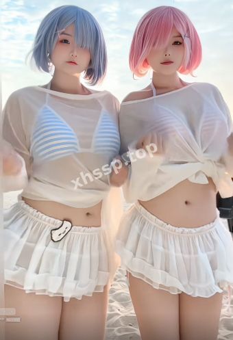 甜美萌妹