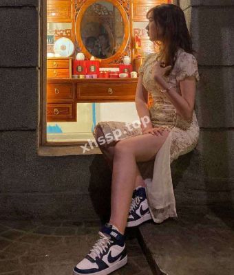 杨丽