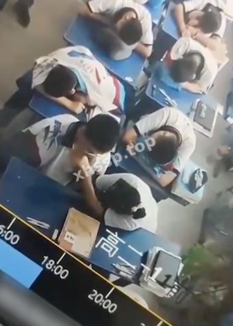 午休勾引