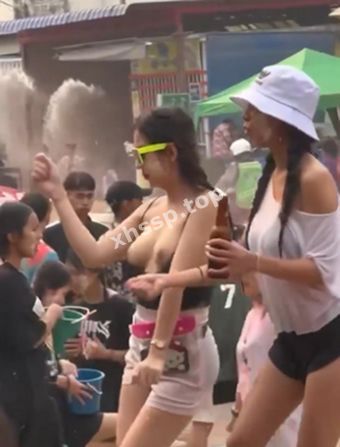 炸裂骚姿