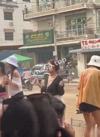 柬埔寨泼水节