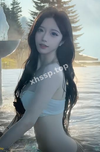粉红月Mina