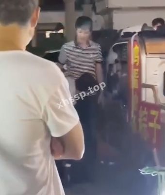 持刀砍人