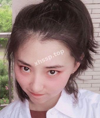 吕妍菲