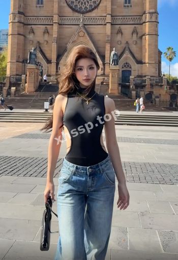 黑丝翘臀