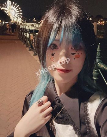 清纯大学生