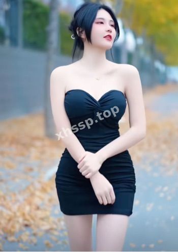 白嫩酥胸